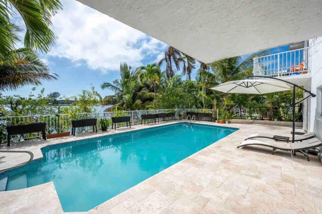 Lakefront Duplex With Pool Between Miami & Florida Keys 4 Bedroom 2 Bathroom Cutler Bay Exterior foto